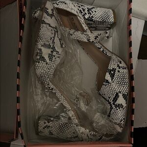 Women's Snake-Print Block Heel Sandals in White/Black